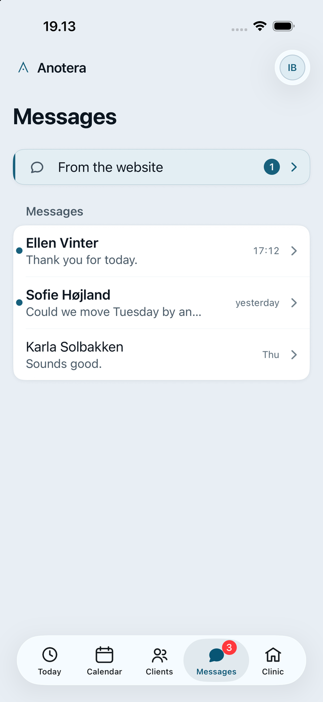 Messages on iPhone: threads with clients, with receipts that the message arrived