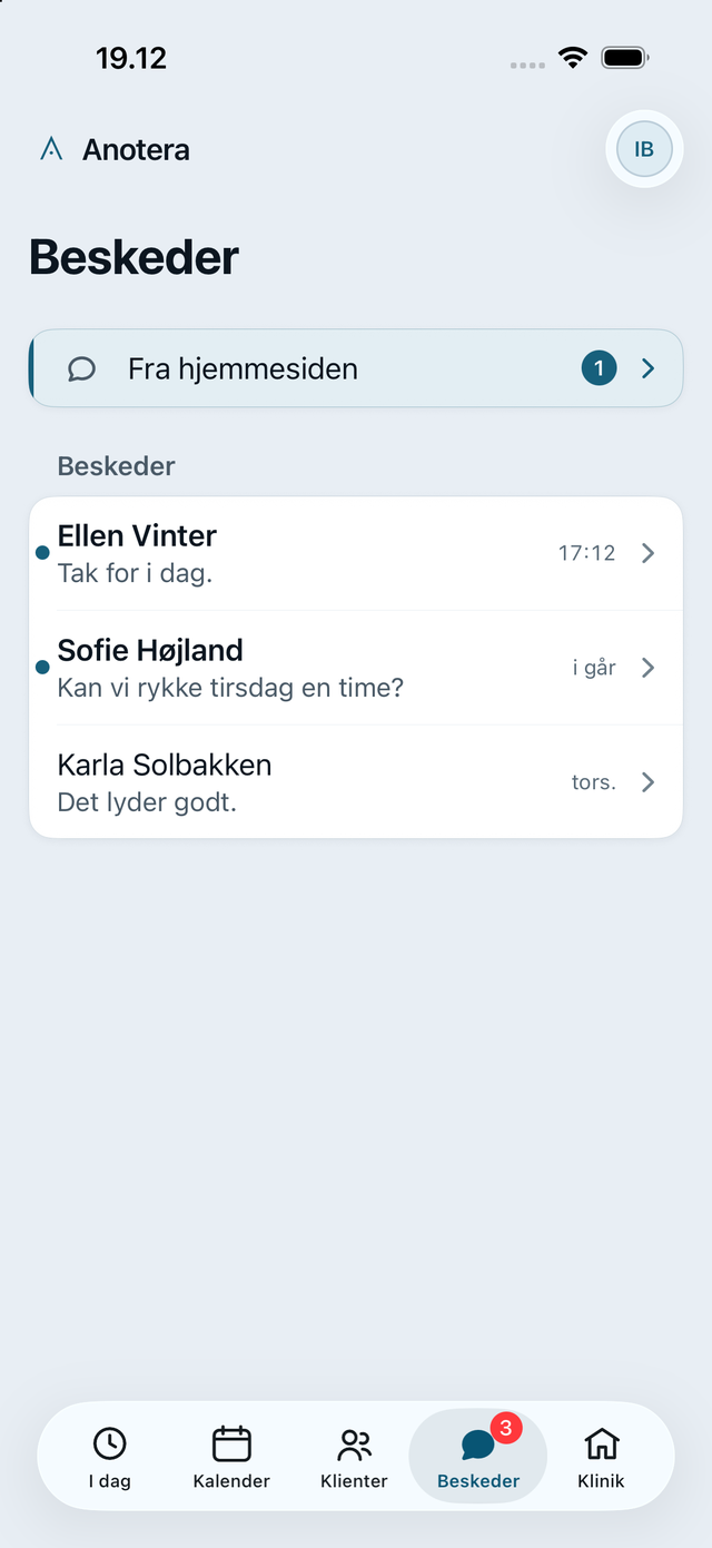 Beskeder på iPhone: tråde med klienter, med kvittering for at beskeden kom frem
