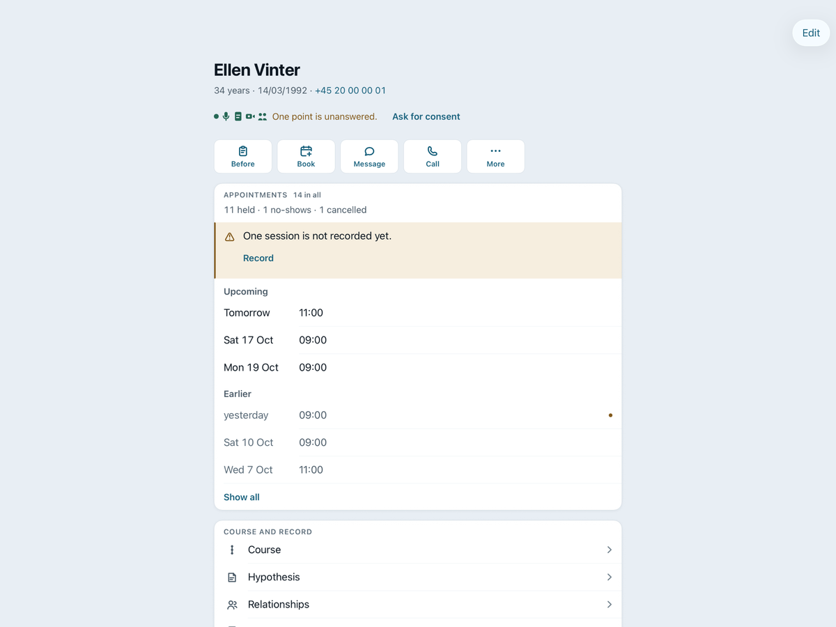 The client’s card on iPad: details, course, referral and actions