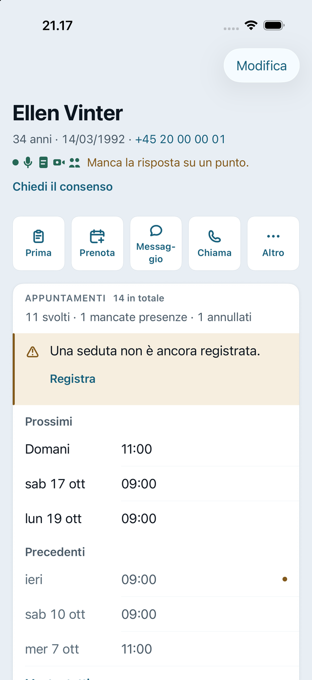 La scheda del cliente su iPhone: le azioni Messaggio, Chiama, SMS, Percorso e Relazioni